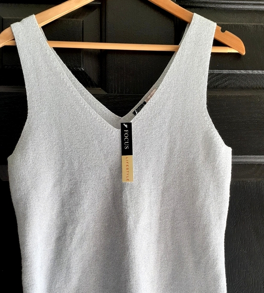 Light Grey Metallic Tank Top. Super Stylish NWT! - Picture 2 of 5